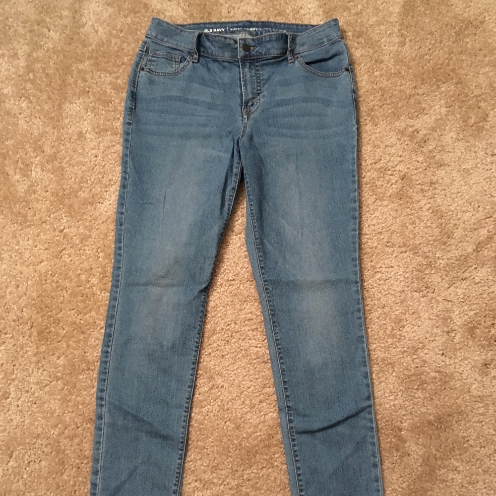 Old Navy mid-rise super skinny jeans